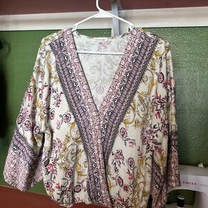 Crown & Ivy V-Neck Floral Blouse - Cream and Pink
